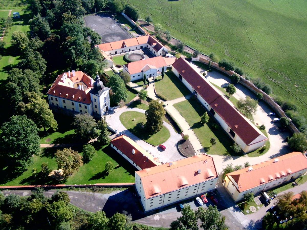Pytloun Chateau Hotel Ctenice Praga Exterior foto