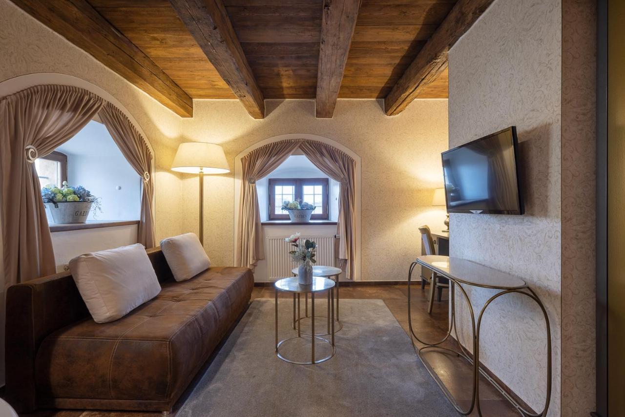 Pytloun Chateau Hotel Ctenice Praga Exterior foto