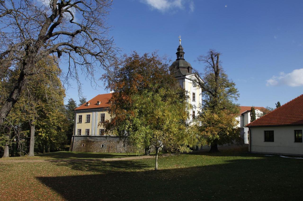 Pytloun Chateau Hotel Ctenice Praga Exterior foto